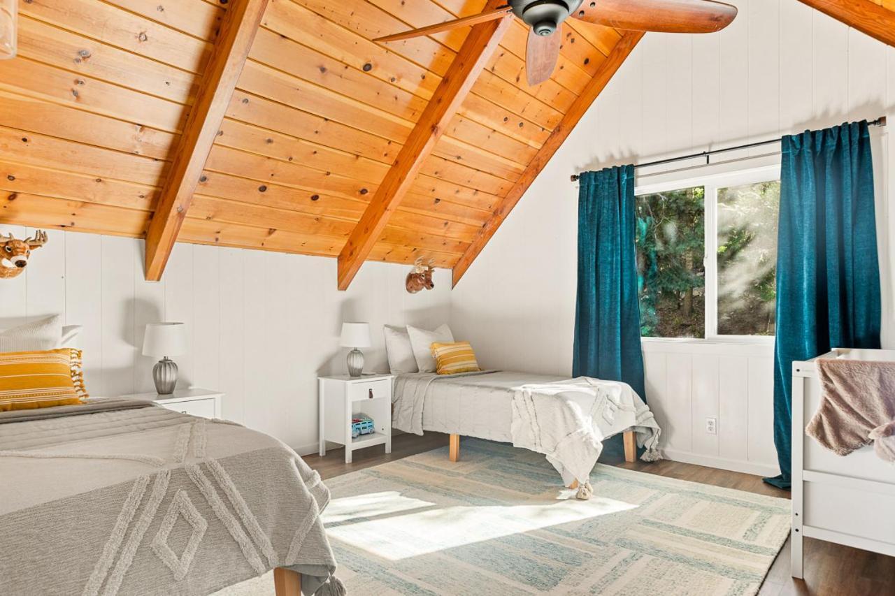 Romantic & Family Friendly Chalet In The Woods 箭头湖 外观 照片